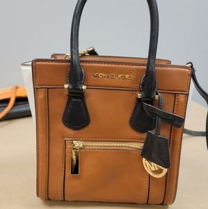 MK brown/white purse